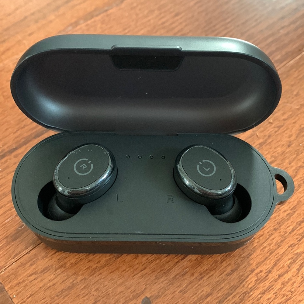 Wireless waterproof earbuds — worn twice